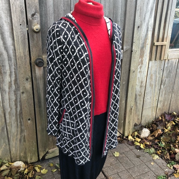 Belldini Sweater - Picture 4 of 16